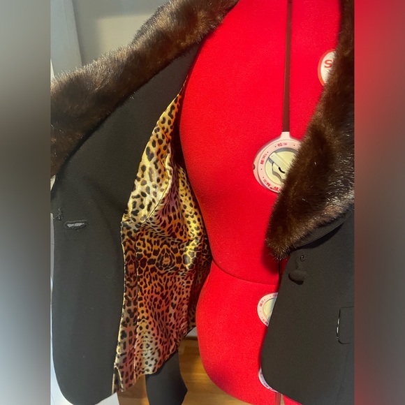 90s Adrianna Papell Classic Black Blazer With Brown Removable Faux Fur Collar - Picture 9 of 10